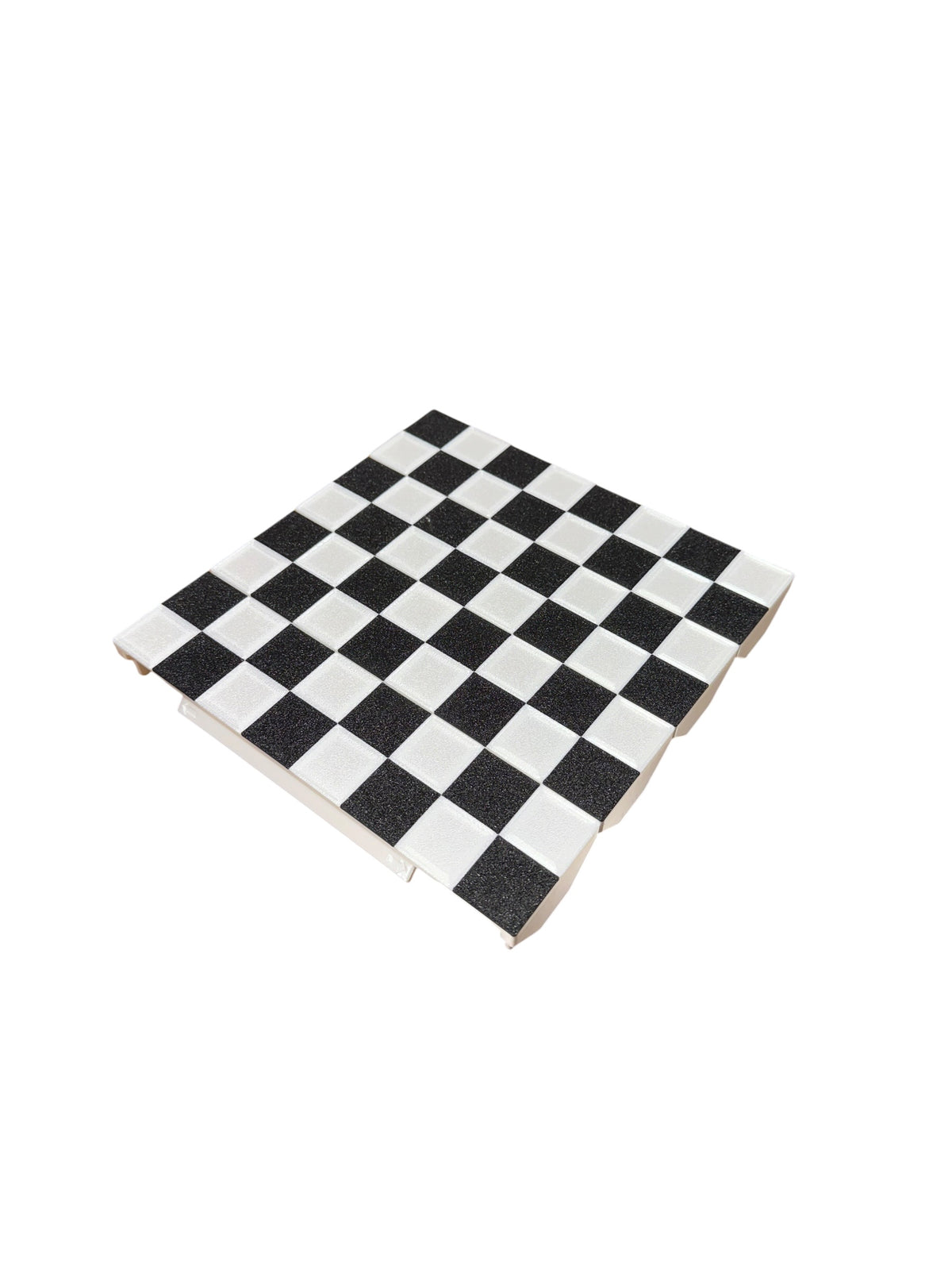 Chess To Go – Portable Fantasy Chess Set with Built-In Storage